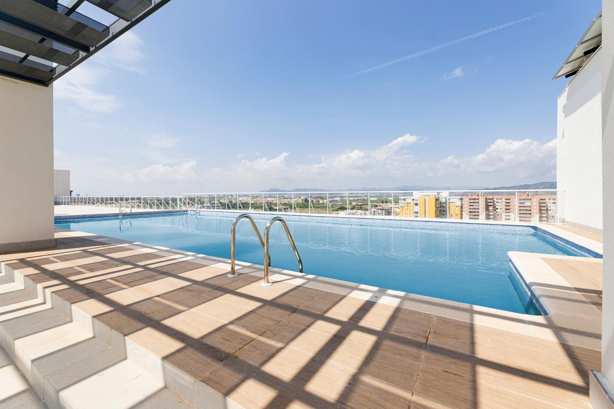 Apartamentos Canet Al Mar. Канет-де-Беренгер Экстерьер фото