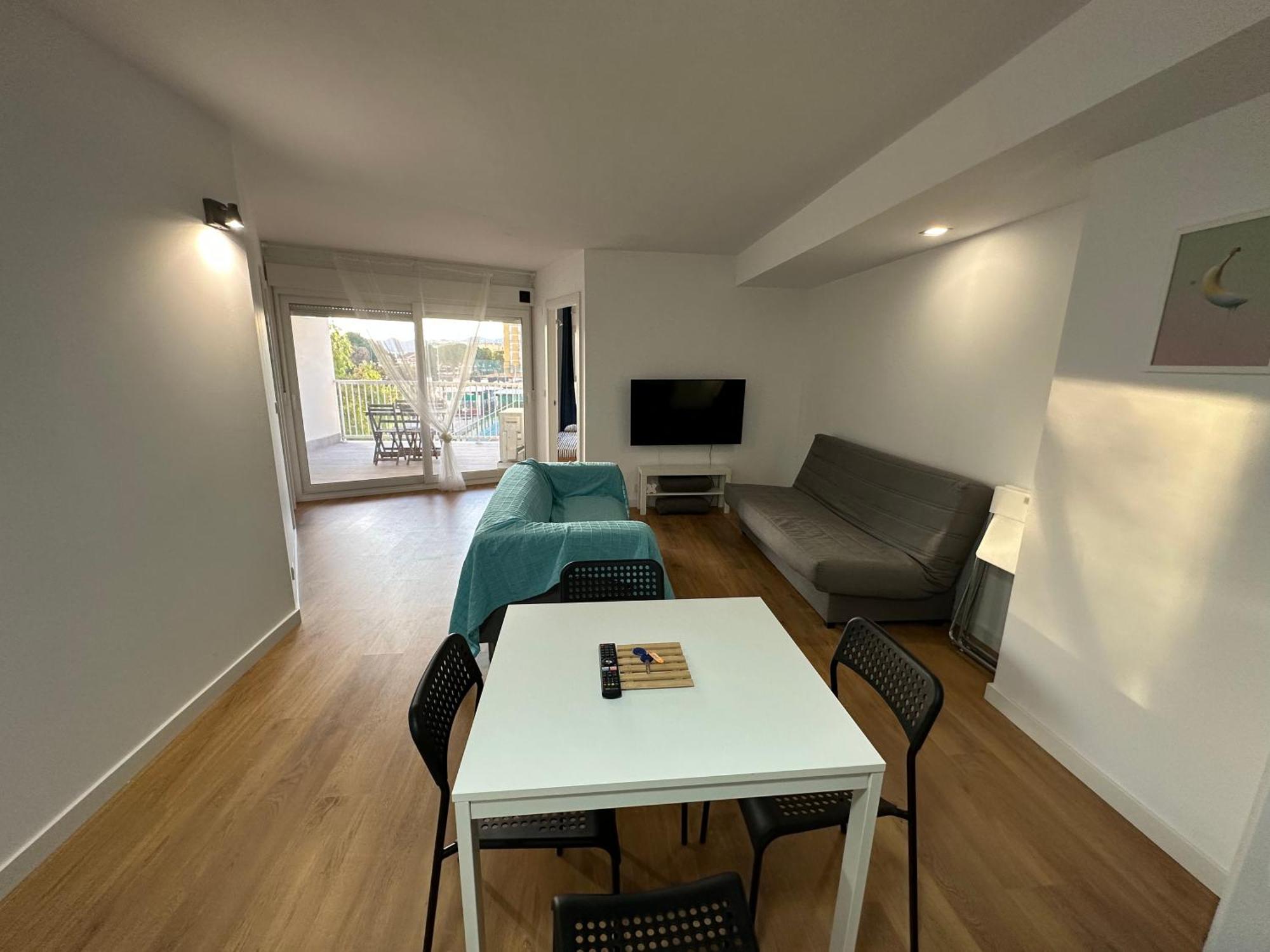 Apartamentos Canet Al Mar. Канет-де-Беренгер Экстерьер фото
