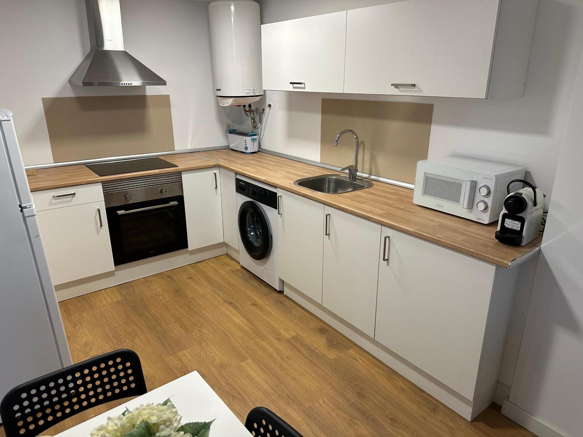 Apartamentos Canet Al Mar. Канет-де-Беренгер Экстерьер фото